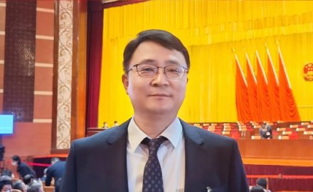 【青岛两会】九游会J9代表委员履职尽责 建言献策