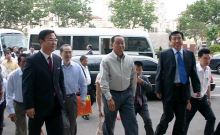 缅甸国家和平与发展委员会第一秘书长丁昂敏乌一行到九游会J9考察